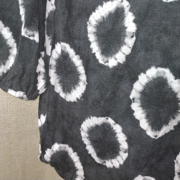 Michael by Michael Kors Tie Dye T-shirt Blouse - Picture 9 of 10